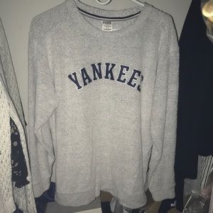 PINK.NY Yankees. Terry Crew Neck Sweatshirt. Small